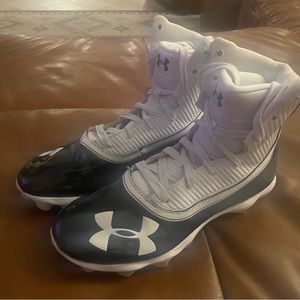 Under Armor Highlight Football Cleats